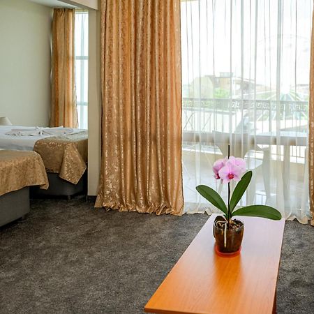 Paradise Hotel & Relax Center Πομόριε Εξωτερικό φωτογραφία
