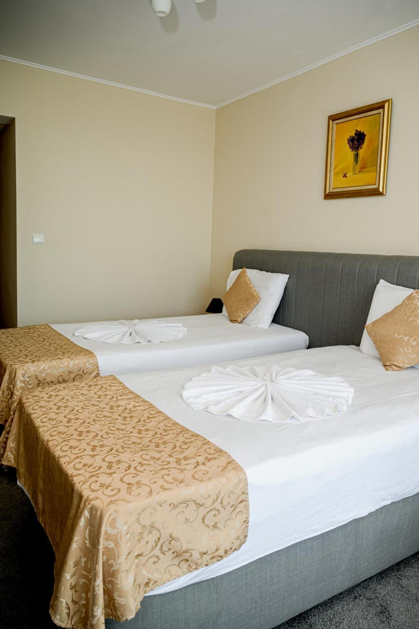 Paradise Hotel & Relax Center Πομόριε Εξωτερικό φωτογραφία